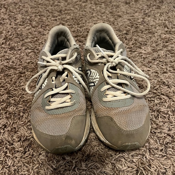 Men’s new balance turf shoes - Picture 2 of 2